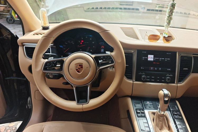 Used Porsche Macan 2017 Macan 2.0T
