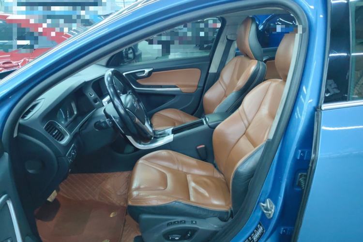 Used Volvo V60 2014 Restyled T5 Zhiya Edition Left Front Seat