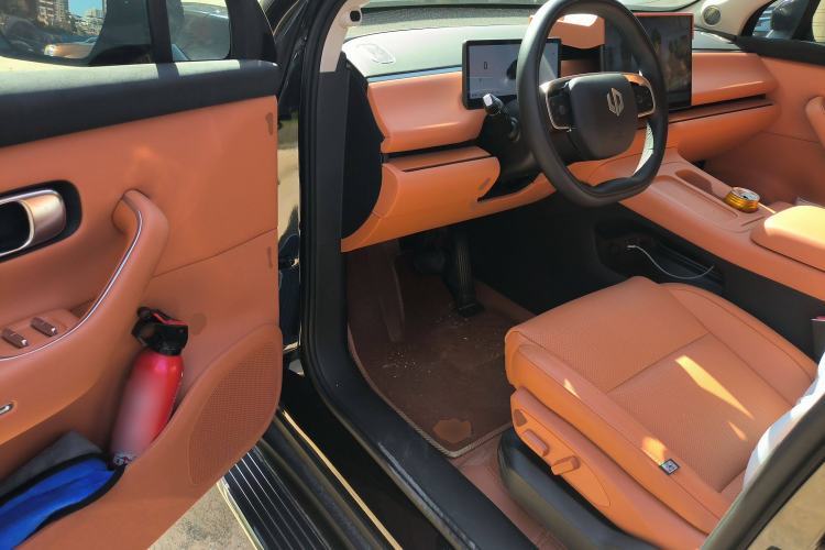 Used Leapmotor C16 2024 Range-Extended 200 Luxury Edition