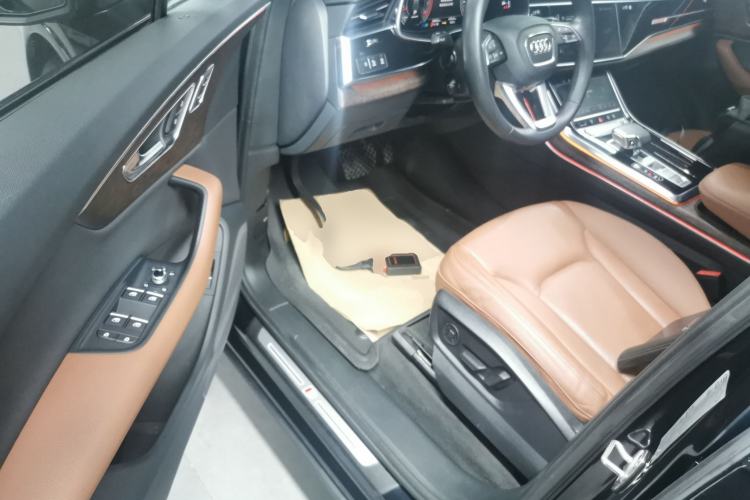 Used Audi Q7 2021 55 TFSI quattro S line Sport model