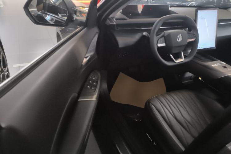 Used CHANGAN Eado PHEV 2025 Smart New Blue Whale 145KM Battleship Edition