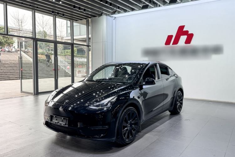 Used Tesla Model Y 2022 Long-Range All-Wheel-Drive Version
