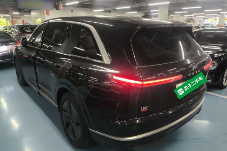 Used ONVO Luxeed L90 2025 Model—Ultra Six-Seater Version Exterior 2