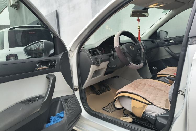 Used Skoda Rapid 2013 1.6L Manual Smart Selection Model