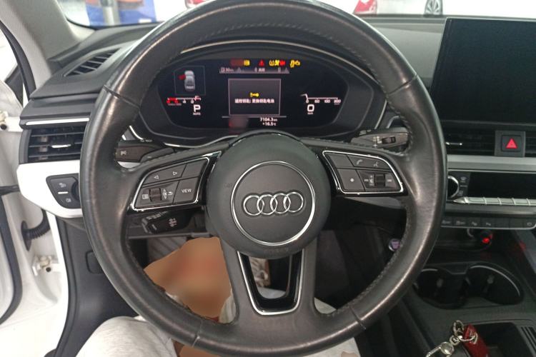 Used Audi A4L 2020 40 TFSI Luxury Dynamic Model
