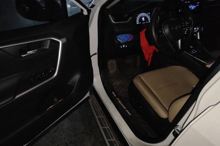 Used Toyota RAV4 2023 2.0L CVT Two-Wheel Drive Fashion Edition
