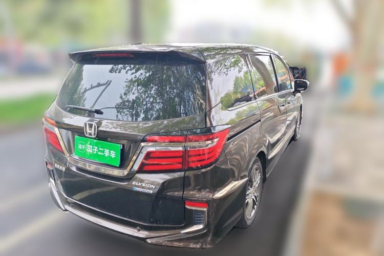 Used Honda Elysion 2019 2.0L Hybrid Supreme Edition Rear Right 45 Deg