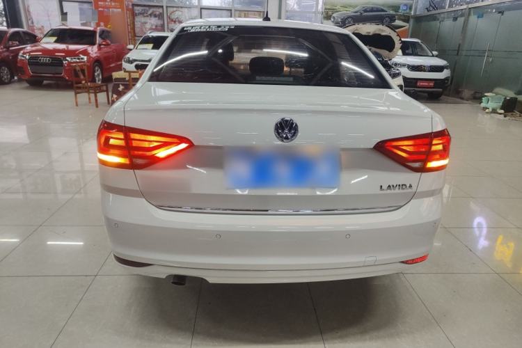 Used Volkswagen Lavida 2017 1.6L Manual Comfort Edition