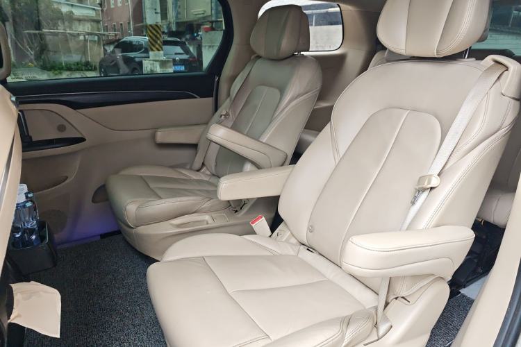 Used Buick GL8 2022 ES Landtrek 653T Luxury Edition