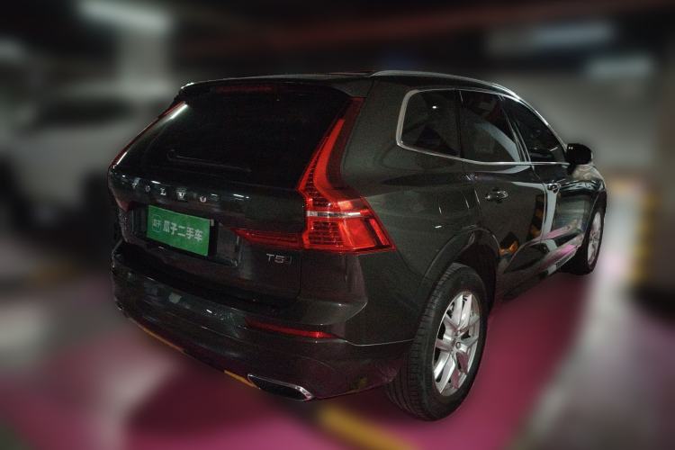 Used Volvo XC60 2019 T5 4x4 Smart Edition China V Standard