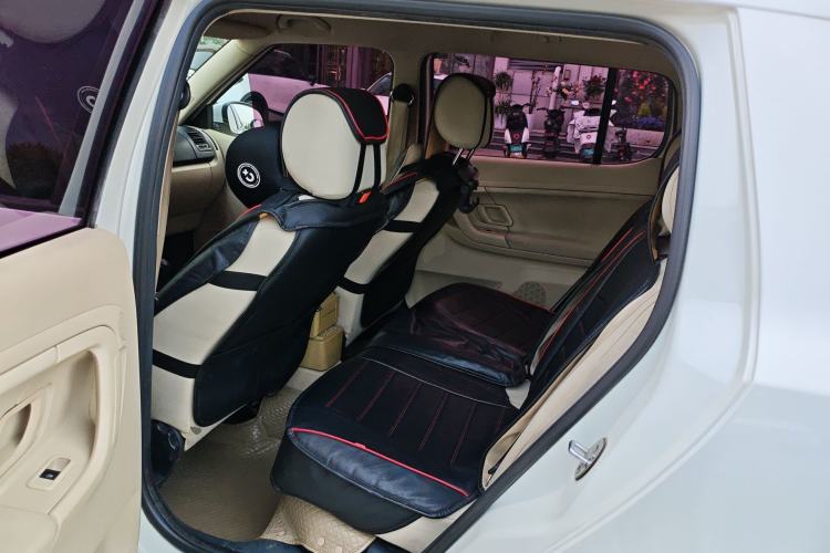 Used Skoda Fabia 2012 1.4L Manual Crystal Edition
