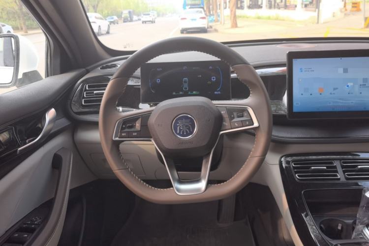 Used BYD Qin PLUS 2024 HONOR Edition DM-i 55KM Leading Model
