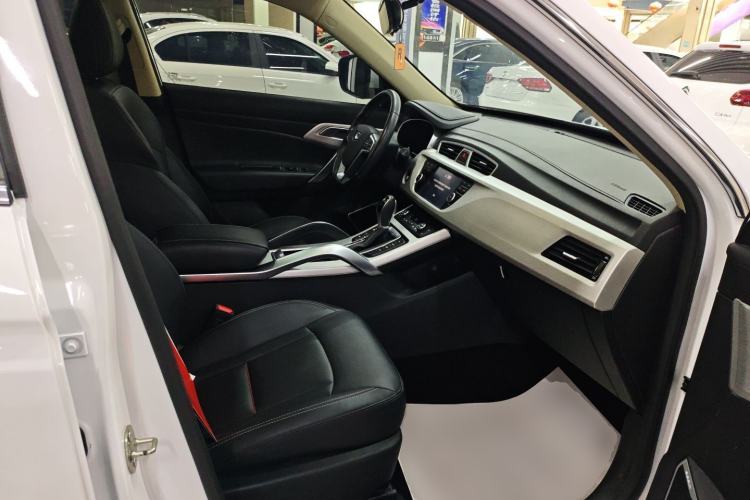 Used Geely Auto Emgrand X7 Sport 2018 1.8TD Automatic Two-Wheel Drive Smart Connect 4G Internet Edition