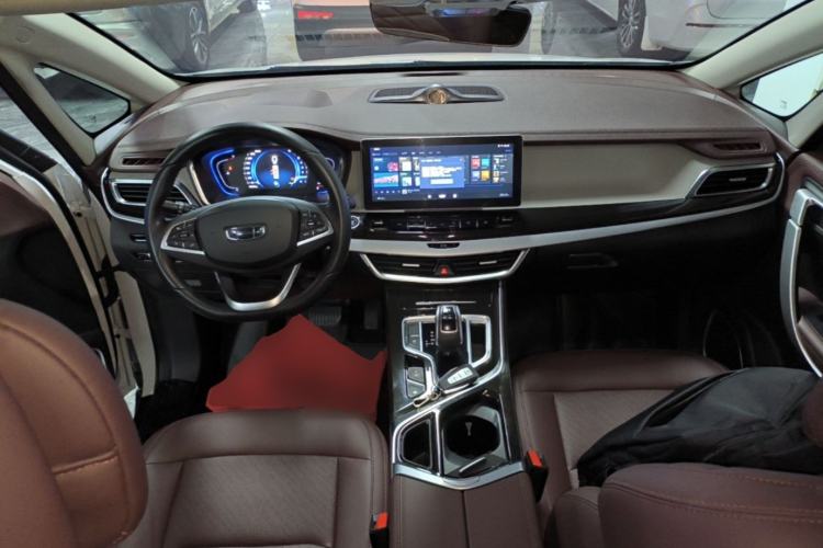 Used Geely Auto Jiajie 2022 1.8TD DCT Platinum Luxury Edition Center Console