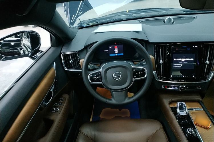 Used Volvo S90 2023 B5 Zhiyi Luxury Edition