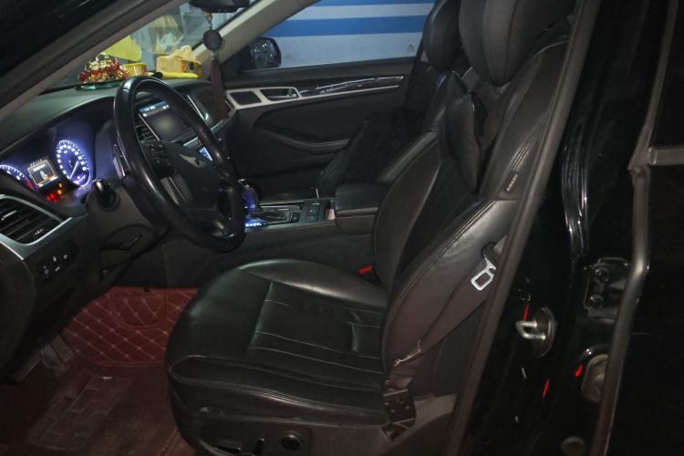 Used Hyundai Genesis 2015 3.0 GDi Two-Wheel-Drive Elite Edition