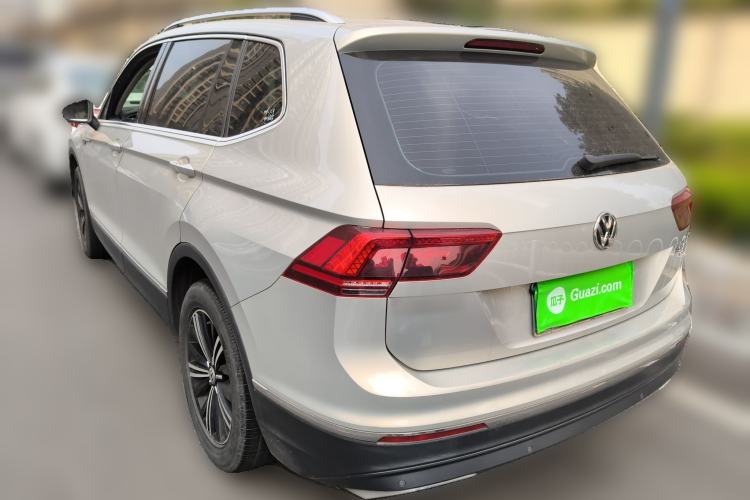 Used Volkswagen Tiguan L 2018 380TSI Automatic All-Wheel Drive Luxury Edition
