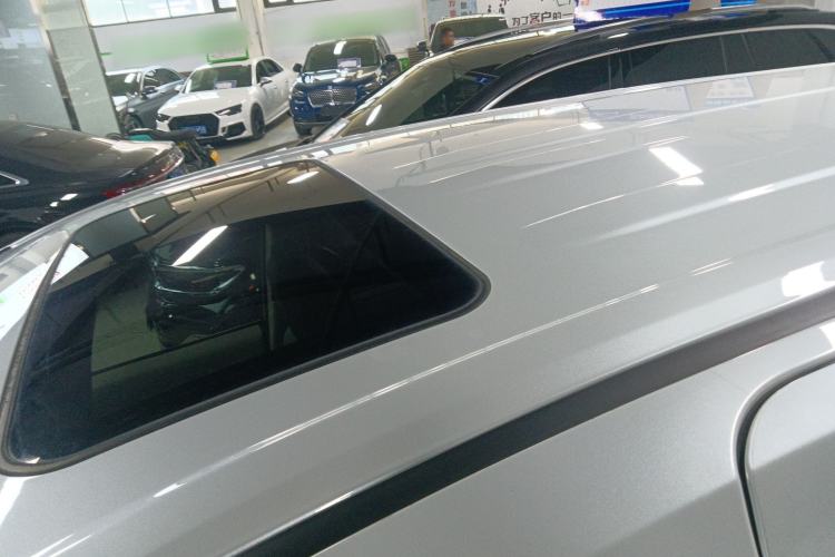 Used Toyota Granvia 2023 2.5L Hybrid Comfort Edition
