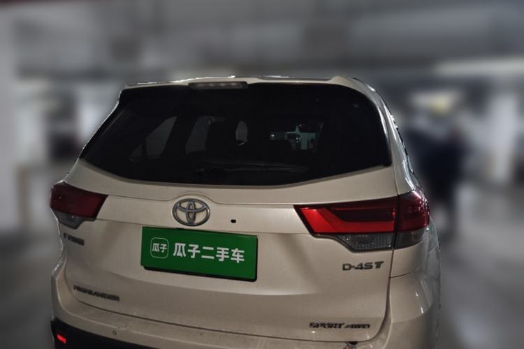 Used Toyota Highlander 2018 2.0T Four-Wheel Drive Prestige Version 7 Seats China VI Standard Rear