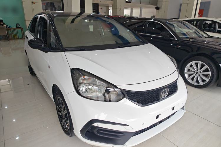 Used Honda Fit 2021 1.5L CVT Trendy Edition Front Right 45 Deg