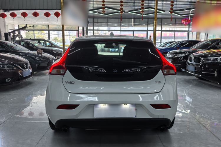 Used Volvo V40 2018 T3 Zhiyi Edition