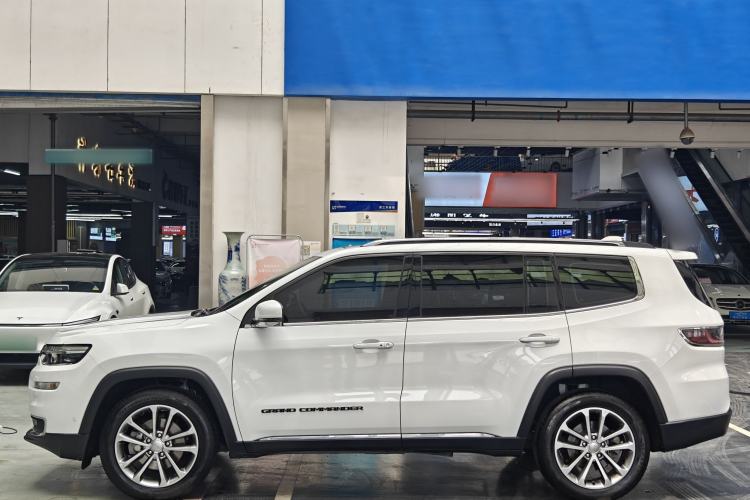 Used Jeep Grand Commander 2018 2.0T Two-Wheel Drive Enjoy Edition China V