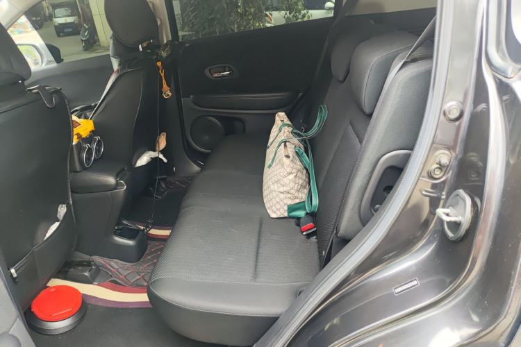 Used Honda Vezel 2015 1.5L CVT two-wheel drive Comfort trim Left Rear Seat