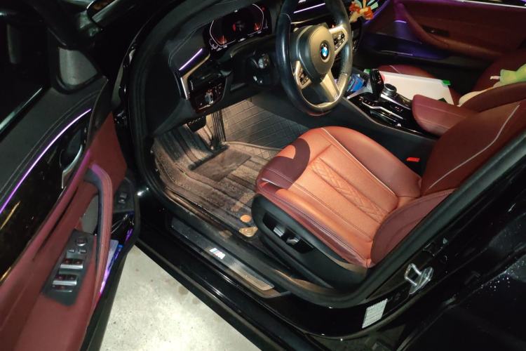 Used BMW 5 Series 2021 525Li M Sport Package Driver Seat