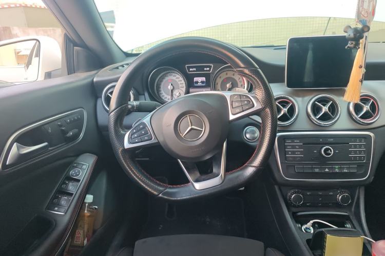 Used Mercedes-Benz CLA 2016 CLA 220 4MATIC
