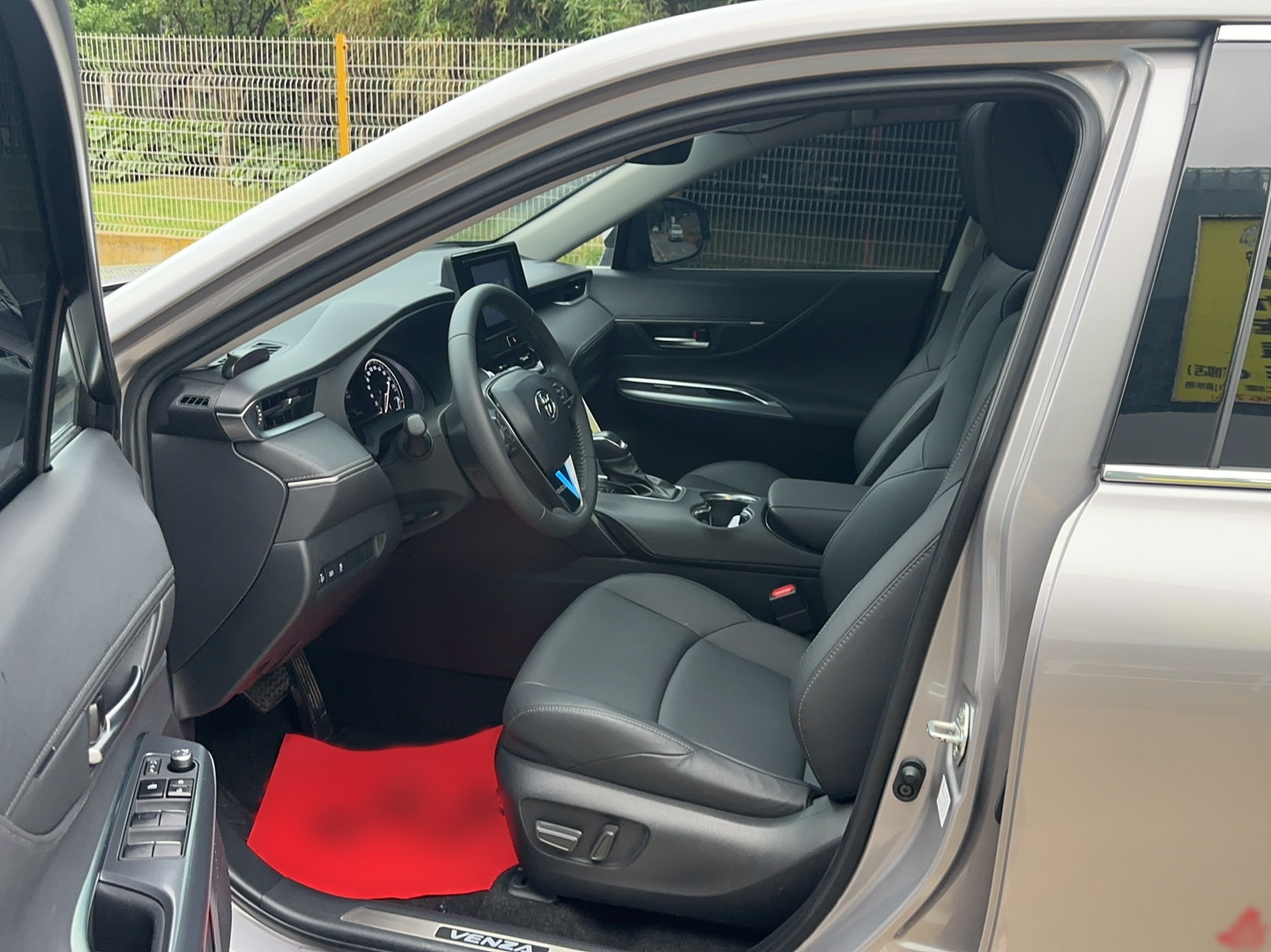 Vordere Reihe im Auto