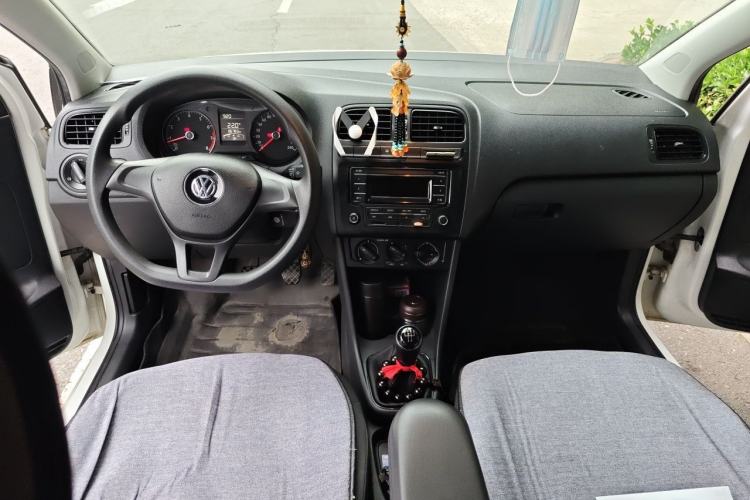 Used Volkswagen Polo 2016 1.4L Manual Fashion Model
