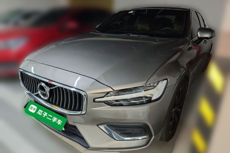 Used Volvo S60 2021 T4 Zhiyi Luxury Edition