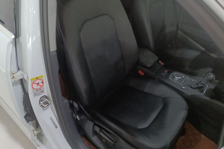 Used Audi A3 2019 Sportback 35 TFSI Ambition China VI Right Front Seat