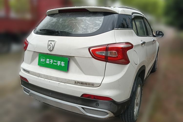 Used Baojun 510 2017 1.5L Manual Fashion Model
