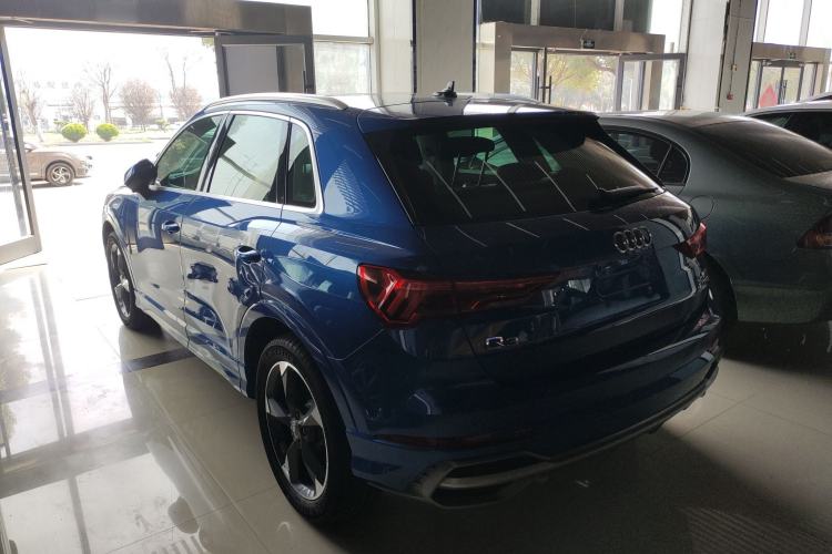 Used Audi Q3 2019 40 TFSI Fashion Dynamic Model
