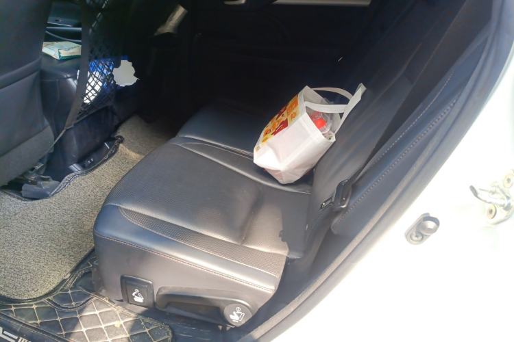 Used Toyota Highlander 2018 2.0T Four-Wheel Drive Prestige Version 7 Seats China VI Standard
