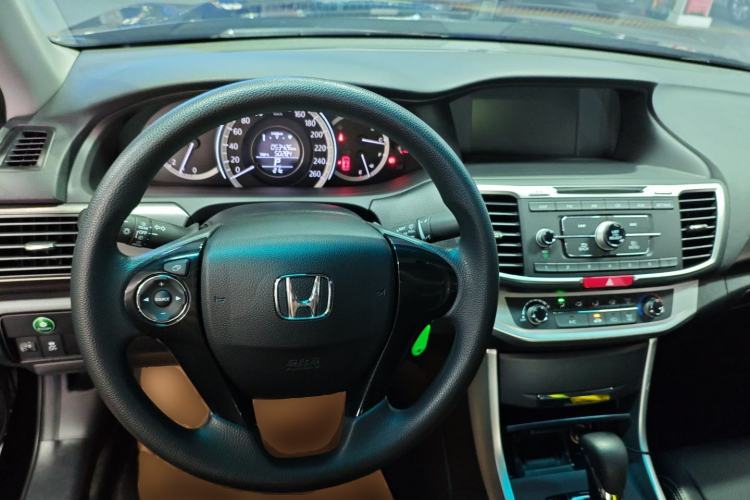 Used Honda Accord 2015 2.0L LX Comfort Edition