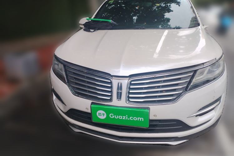 Used Lincoln MKC 2017 2.0T Two-Wheel-Drive Luxury Edition Front