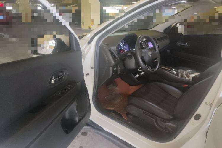 Used Honda Vezel 2017 1.8L CVT Front-Wheel Drive Pioneer Edition