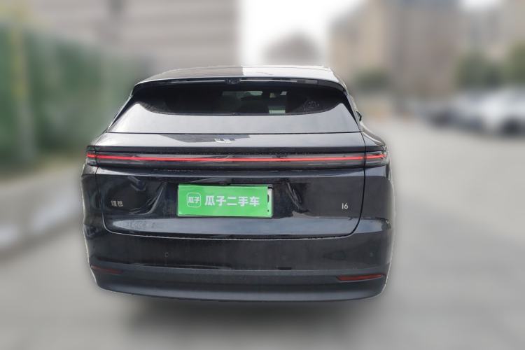 Used Li Auto i6 2025 Model Four-Wheel-Drive Standard Type
