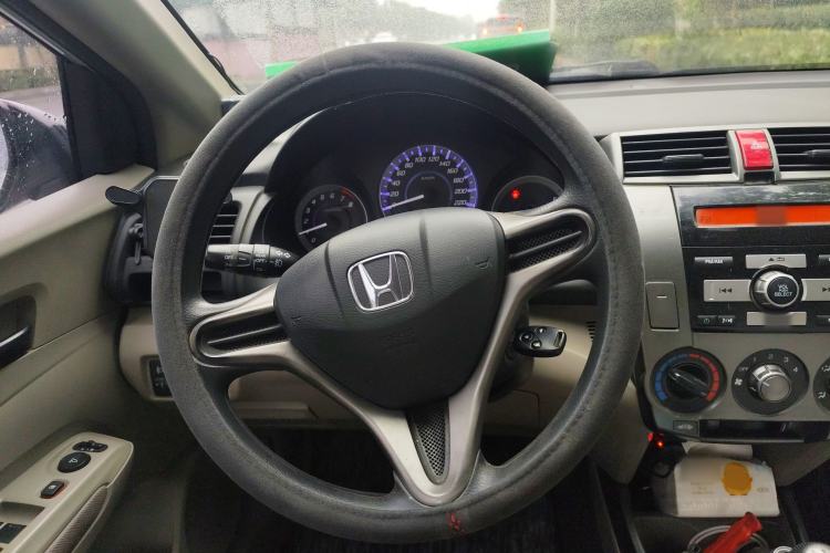 Used Honda City Classic 2012 1.5L manual Comfort version