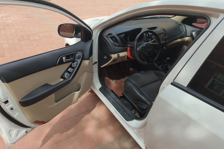 Used Kia Forte 