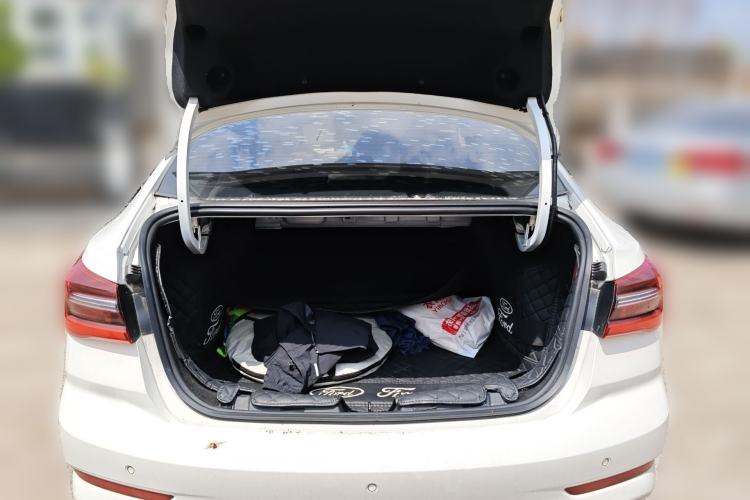 Used Ford Escort 2021 1.5L Automatic Diamond Edition
