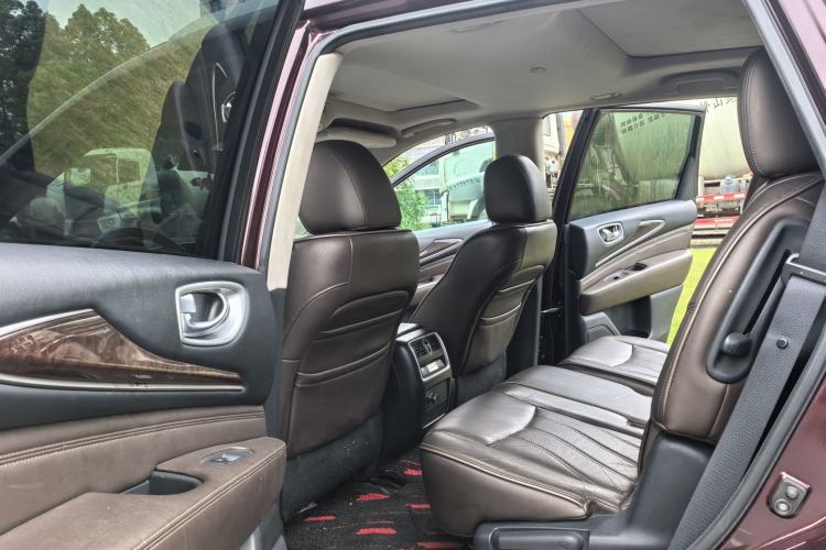 Used Infiniti QX60 2014 2.5 S/C Hybrid Two-Wheel Drive Excellence Edition