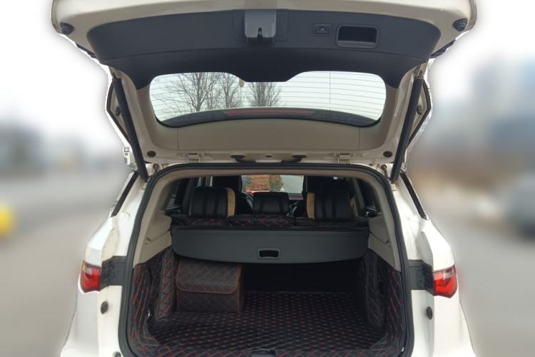 Used Zotye T700 2017 1.8T Dual-Clutch Prestige Model
