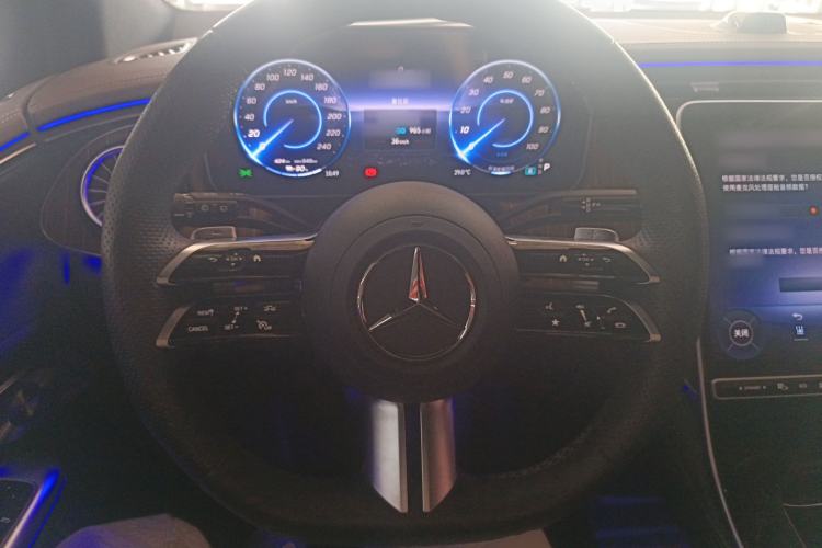 Used Mercedes-Benz EQE SUV 2024 500 4MATIC Luxury Edition Steering Wheel