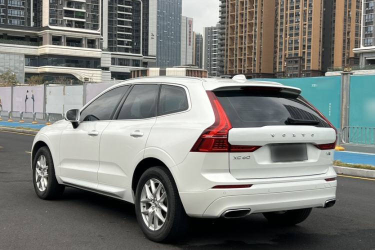 Used Volvo XC60 2019 T5 4x4 Smart Edition China VI Standard