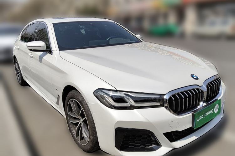 Used BMW 5 Series 2022 Restyled 525Li M Sport Package Front Right 45 Deg