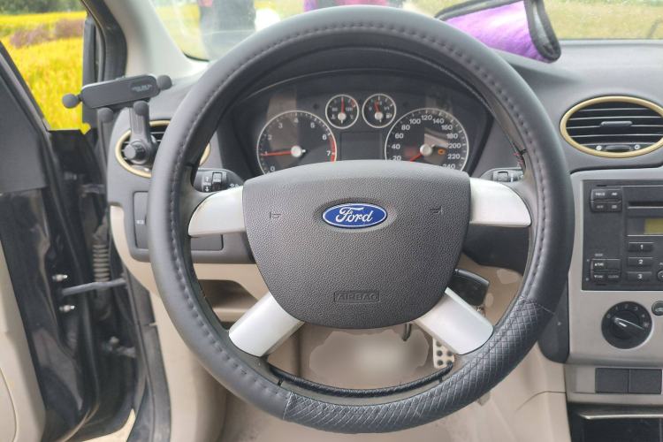 Used Ford Focus 2007 Sedan 1.8L Automatic Fashion Edition