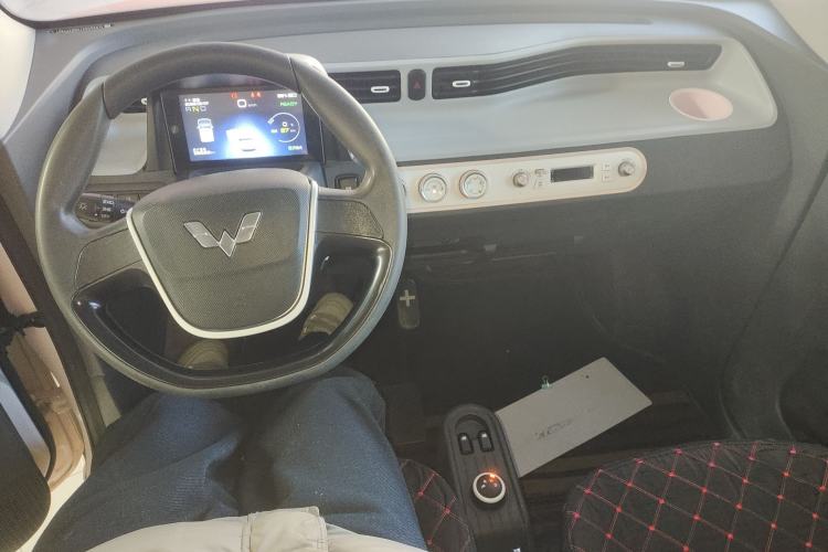 Used Wuling Hongguang MINIEV 2022 Macaron Premium Model – Lithium Iron Phosphate
